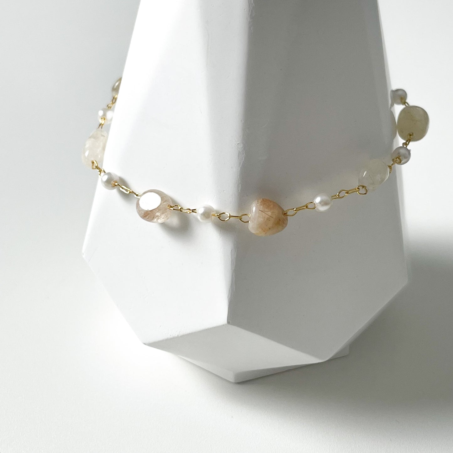 Jaguar Mini Pearl Bracelet