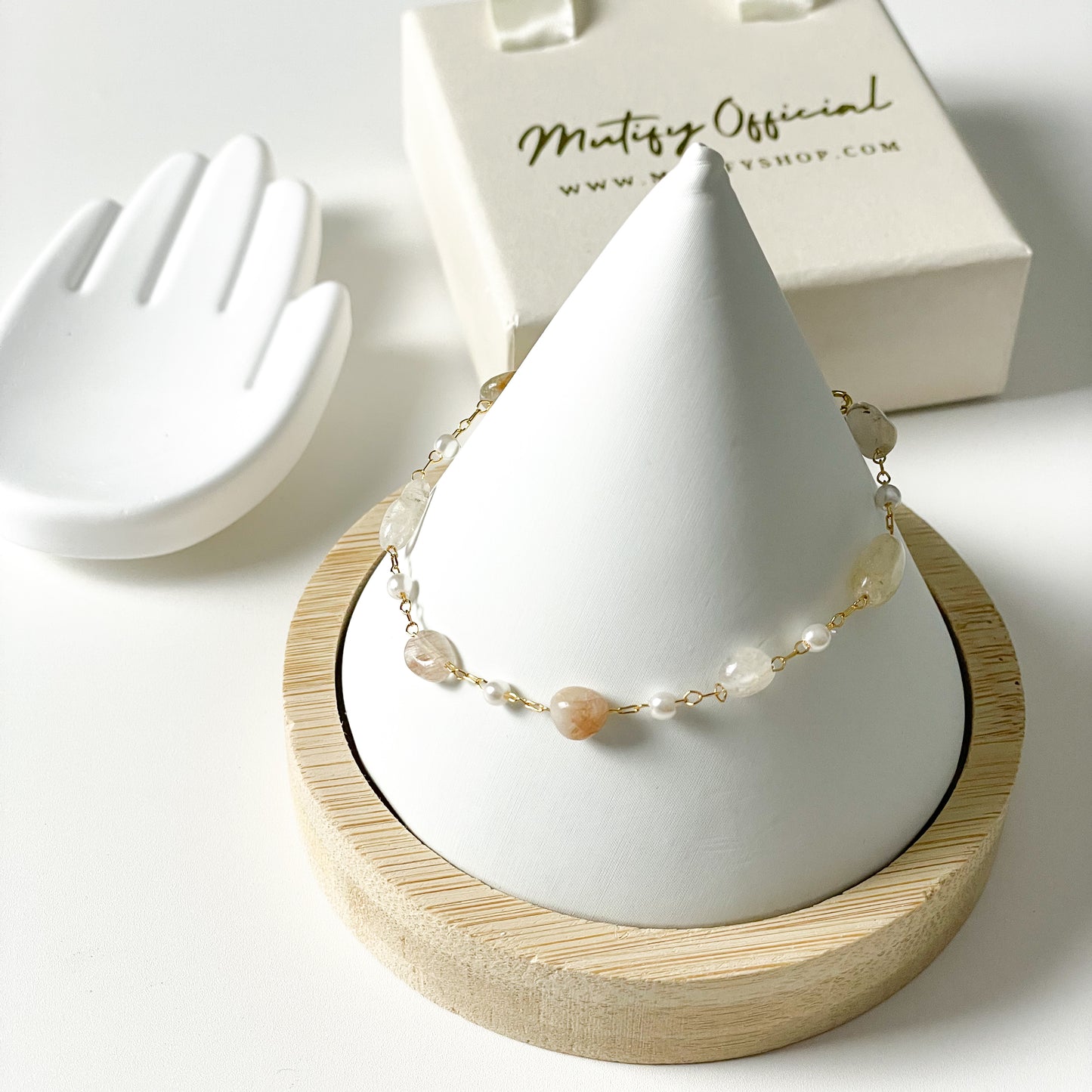 Jaguar Mini Pearl Bracelet
