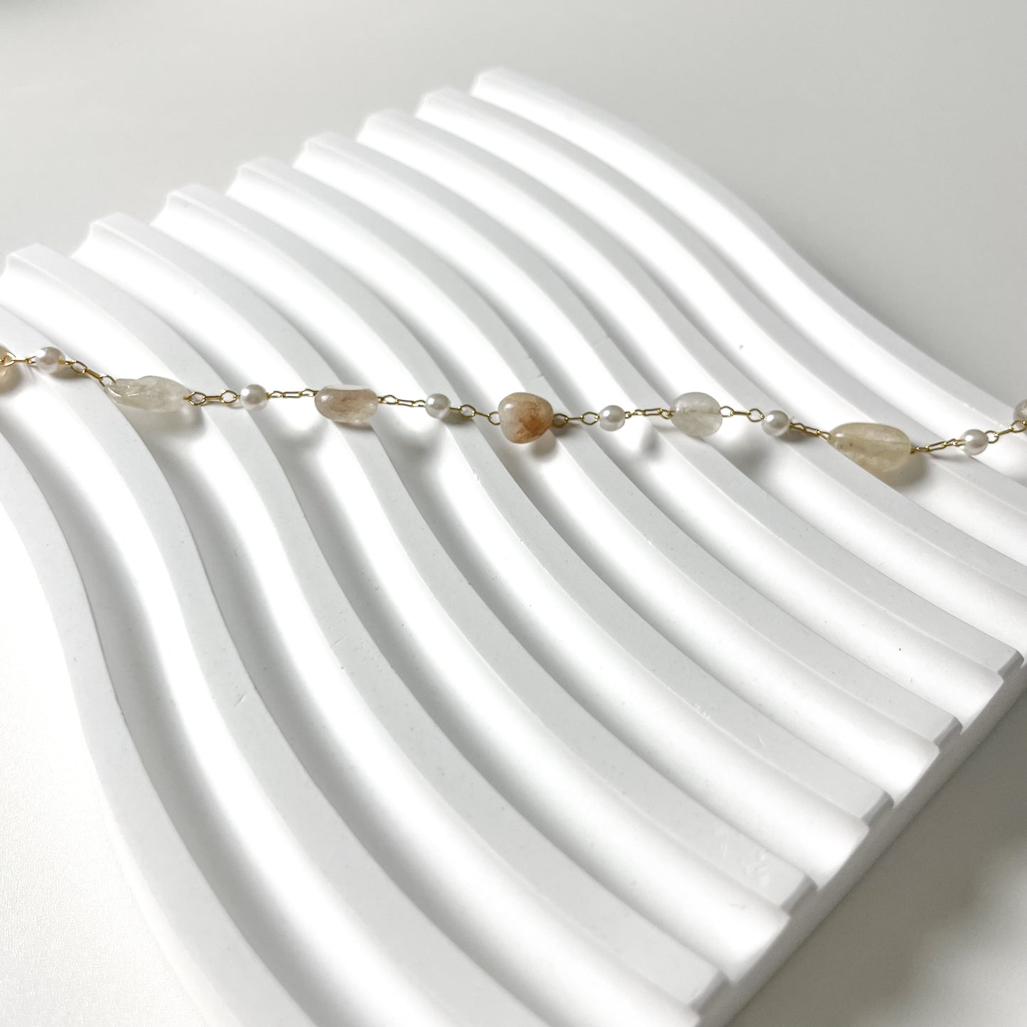Jaguar Mini Pearl Bracelet