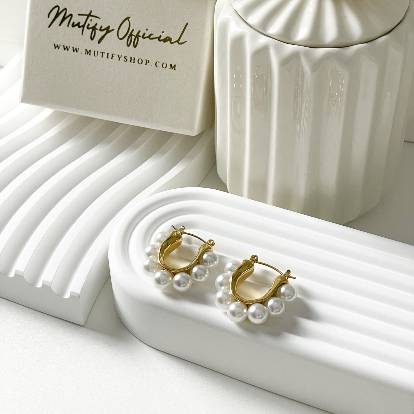 Julina Ivory Pearl