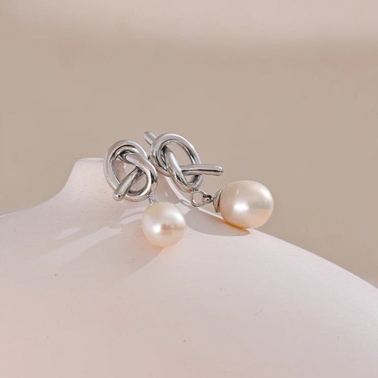 Premium Ivory Pearl Infinity Stud Earrings (925S Silver)