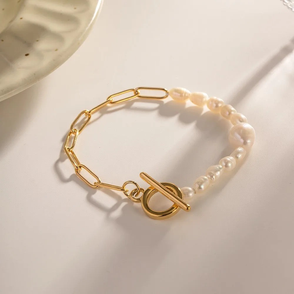 New Cascade Natural Pearl Bracelet