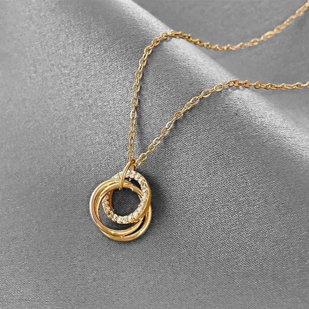 Limited Trinity Luck Rings Necklace (Titanium)